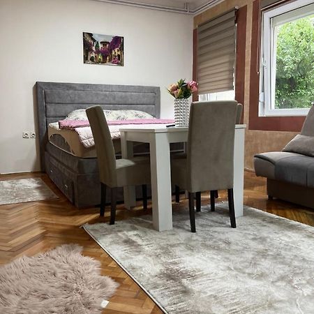 Aloha Apartment Novi Pazar Extérieur photo
