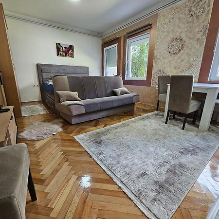 Aloha Apartment Novi Pazar Extérieur photo