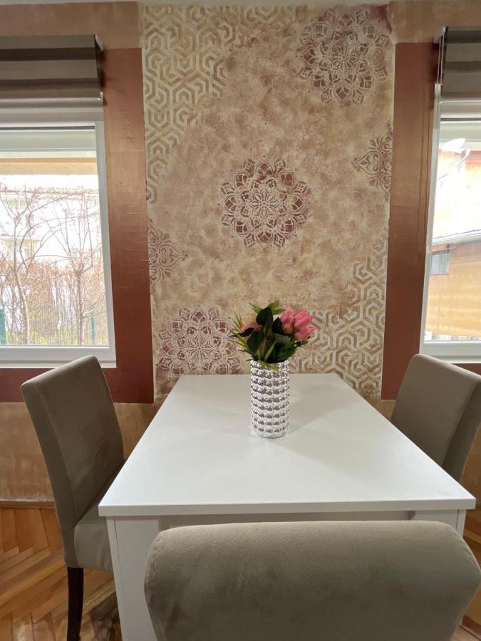 Aloha Apartment Novi Pazar Extérieur photo